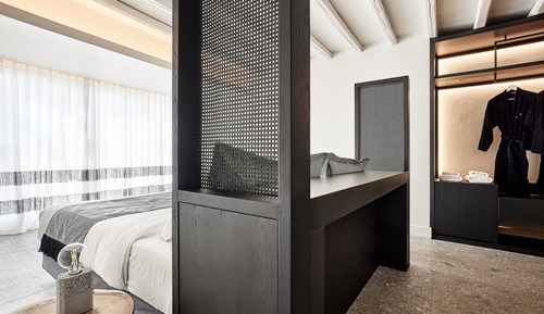 Deluxe Family Suite with Private Pool