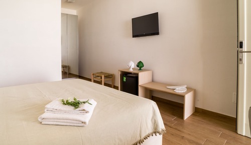 Habitación superior con 1 cama doble o 2 individuales