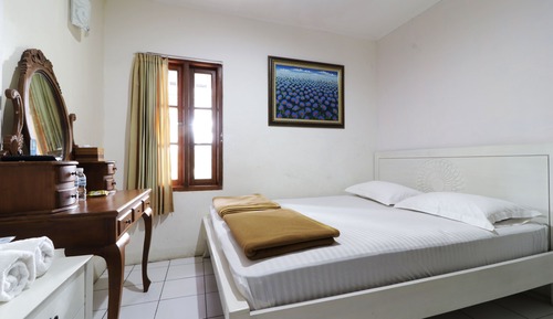 Habitación estándar con 1 cama doble o 2 individuales