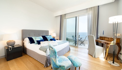 Suite estudio junior, 1 cama de matrimonio grande, bañera de hidromasaje, vistas al mar