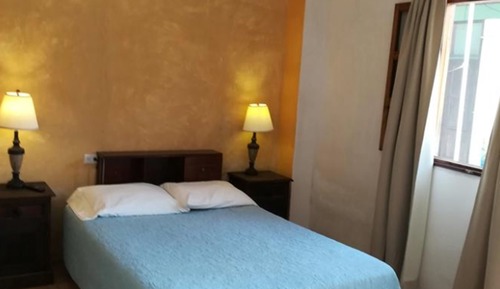 Habitación básica con 1 cama doble o 2 individuales, varias camas, no fumadores