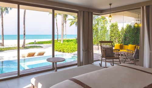 Beachfront Pool Villa