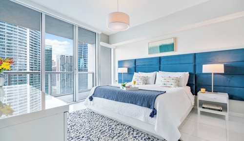 Boutique Apart, 1 King & Sofa Bed, Sauna, River/City Views, Balcony3403