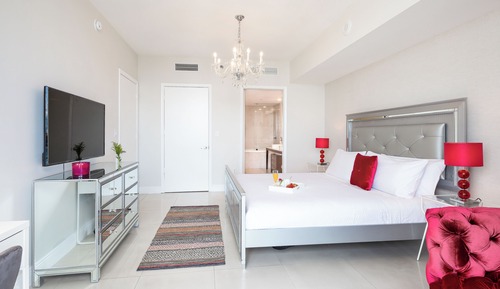 Boutique Apart, 1 King & Sofa Bed, Sauna, River/City Views, Balcony4107
