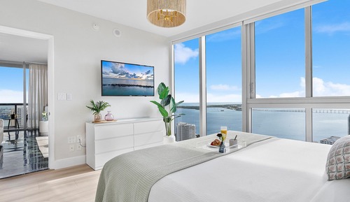 Presidential Corner Apart, 2 Bedrooms, Frontal Ocean Views4310