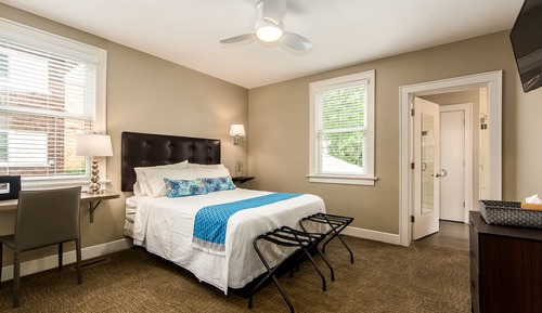 Habitación clásica, 1 cama de matrimonio, baño privado, planta baja (Columbus Room)