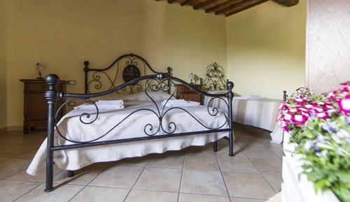 Apartamento (Via Buia,5)
