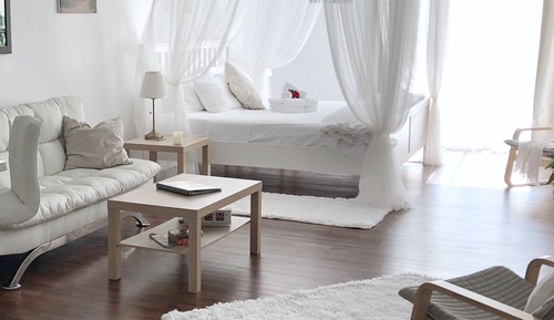 Estudio romántico, 1 cama de matrimonio grande, bañera de hidromasaje