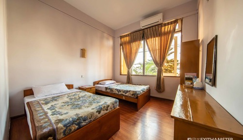 Habitación estándar con 1 cama doble o 2 individuales