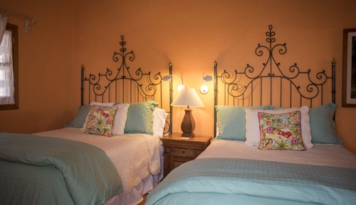 Habitación básica doble, 2 camas dobles, no fumadores