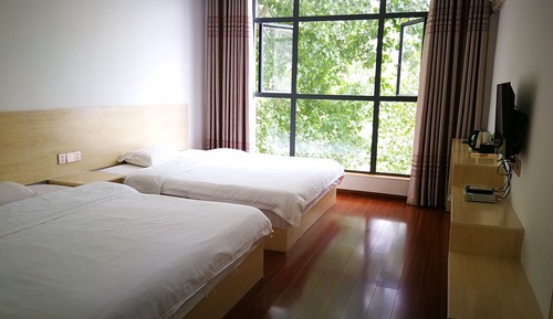 Habitación de diseño con 2 camas individuales