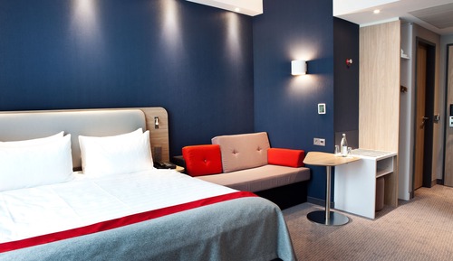 Habitación estándar, 1 cama de matrimonio con sofá cama