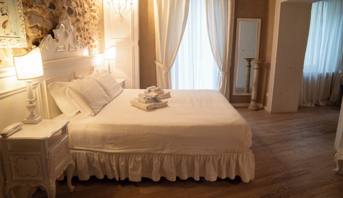 Suite, 1 cama de matrimonio (Isabel)