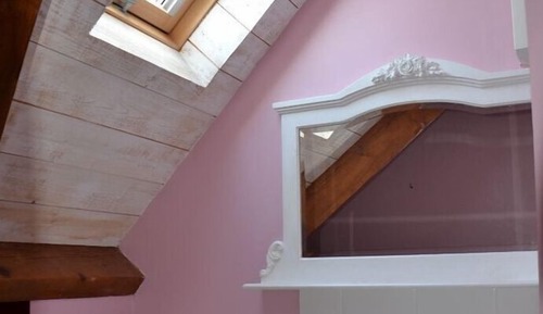 Habitación triple, baño privado (Rose Champagne)