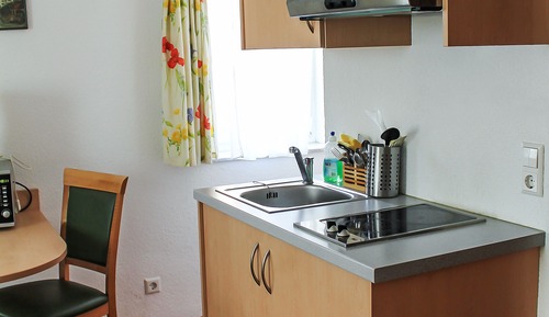 Apartamento clásico, baño privado, vistas al patio (Wohlfühl-Appartement )
