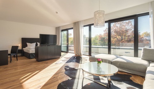Loft Deluxe (Suite No. 12)