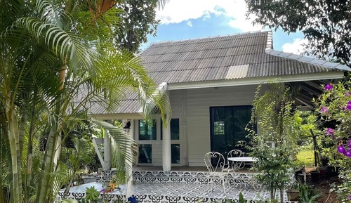 White House Cottage