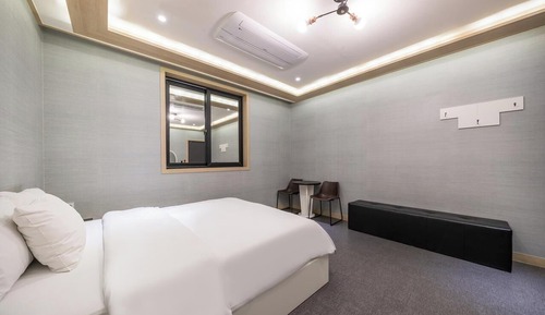 Suite Room