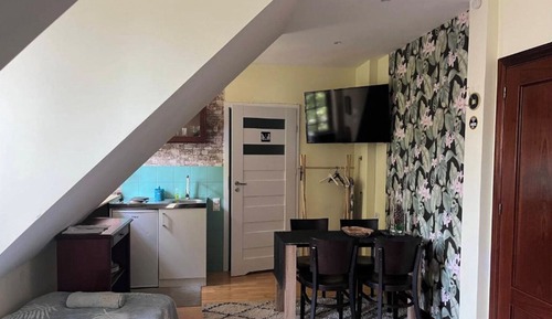Suite estudio clásica, varias camas, baño privado