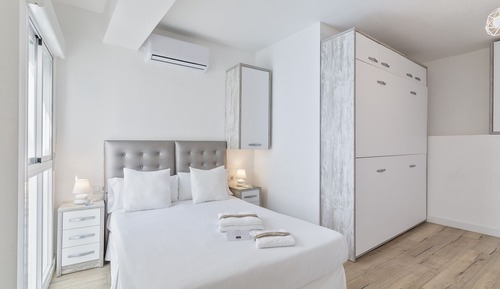 Habitación familiar, varias camas, baño privado (6)