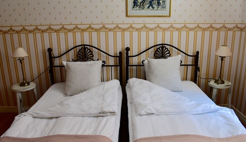 Habitación estándar con 1 cama doble o 2 individuales