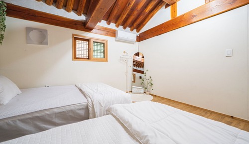 Habitación Deluxe (Seomchorong, 2nd Floor)