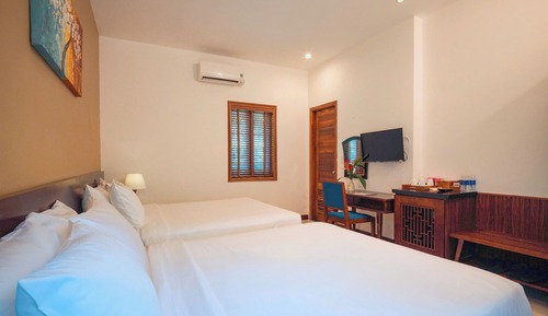 Habitación familiar, junto a la piscina