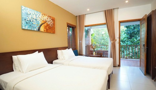 Habitación Deluxe con 1 cama doble o 2 individuales, vistas al jardín