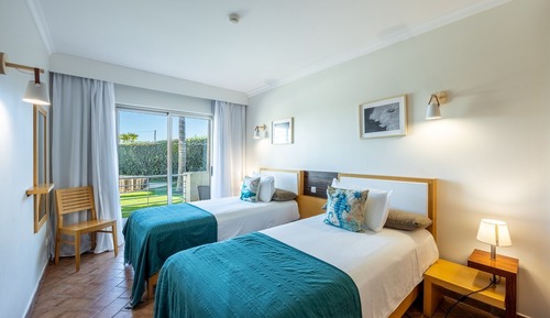 Apartamento estándar, 1 habitación, balcón, vistas parciales al mar (2 pax)