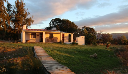 Casa de campo familiar, 2 habitaciones, vistas a la montaña, junto a la montaña