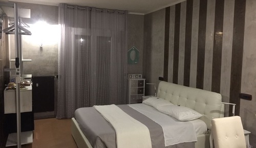 Suite romántica, 1 habitación, baño privado, entresuelo