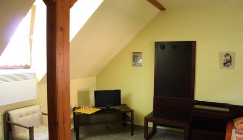 Habitación triple clásica, varias camas (Pavlac 2)
