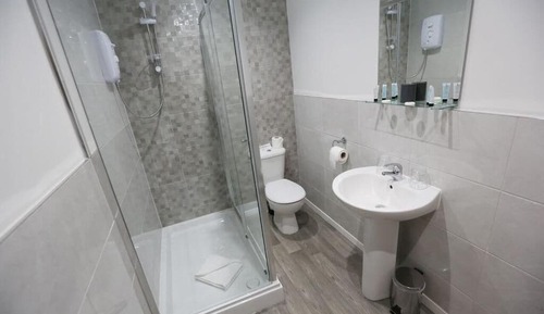 Habitación estándar con 1 cama doble o 2 individuales