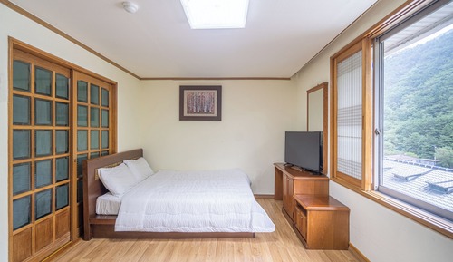P02) Bed Pension for 4 people (Kitchenette)