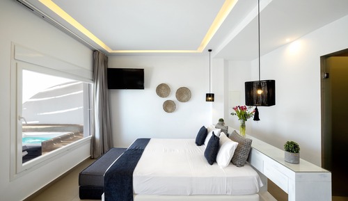 Habitación triple Deluxe, vistas parciales al mar (Outdoor Jacuzzi)