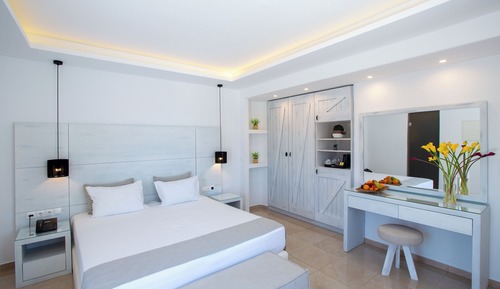 Habitación estándar con 1 cama doble o 2 individuales