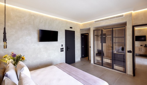 Elegant One Bedroom Villa with Private Pool and Panoramic Sea View