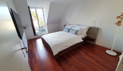 Apartamento City, 3 habitaciones, vistas a la ciudad, junto al lago