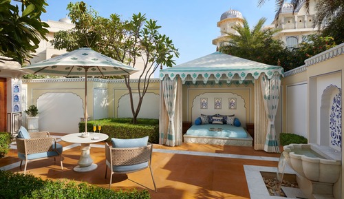 Habitación Royal con 2 camas individuales (with Courtyard)