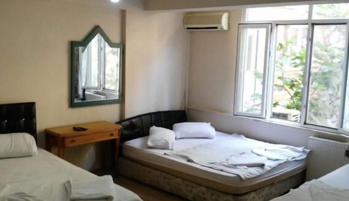 Habitación cuádruple estándar