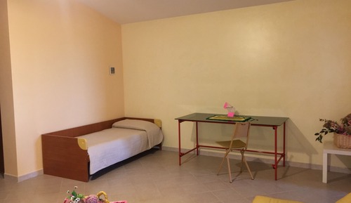 Habitación individual, baño compartido