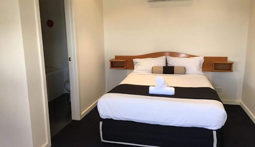 Habitación doble, 1 cama de matrimonio, bañera de hidromasaje