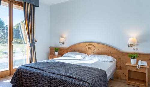 Habitación estándar con 1 cama doble o 2 individuales