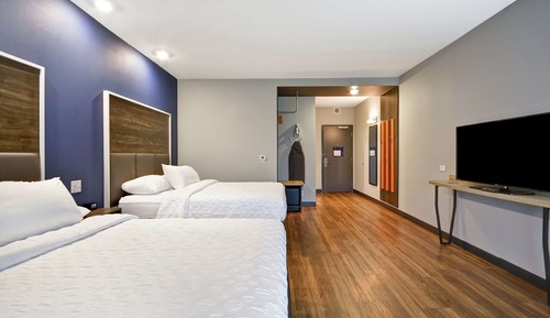Habitación, 2 camas de matrimonio, accesible para personas con discapacidad, bañera