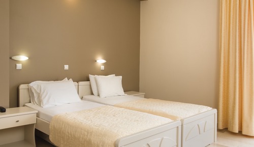 Habitación con 2 camas individuales