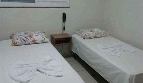 Habitación con 2 camas individuales