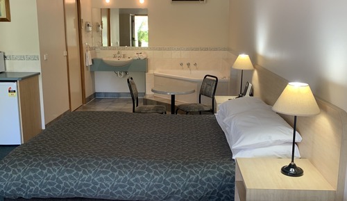 Habitación, 1 cama de matrimonio, bañera de hidromasaje (Spa Bath)