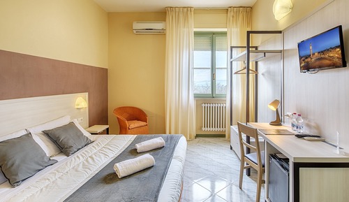 Habitación superior con 1 cama doble o 2 individuales