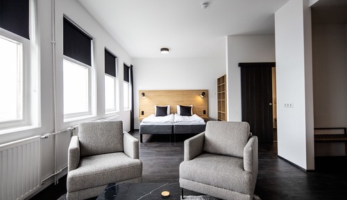 Family Suite Small