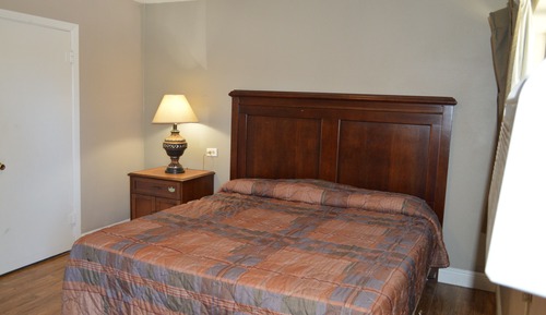 Habitación básica, 1 cama de matrimonio grande